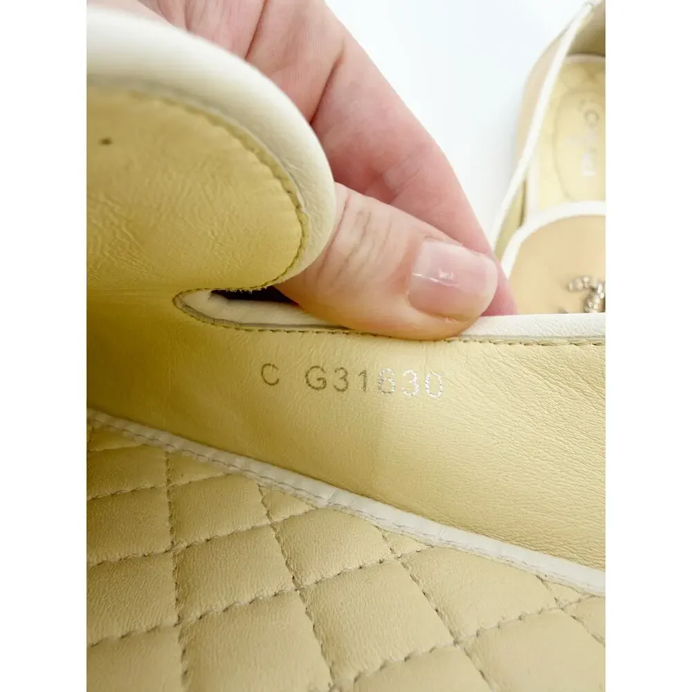 Chanel Tan Lambskin Leather Chain CC Logo Trim Loafers Opera Flats 38.5 G31630